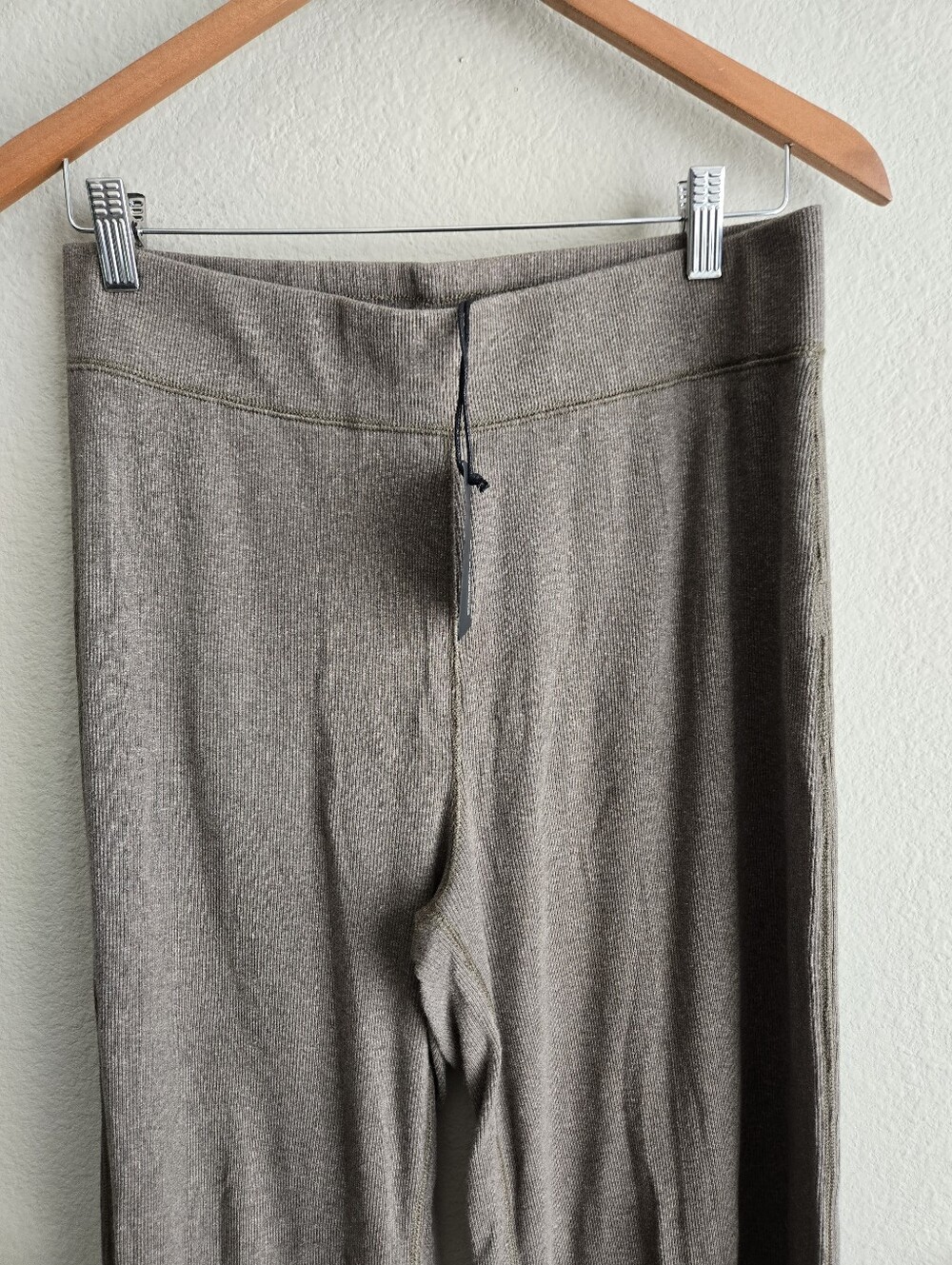 Buck Mason Surplus Rib Weekender Pants - Picture 4 of 7